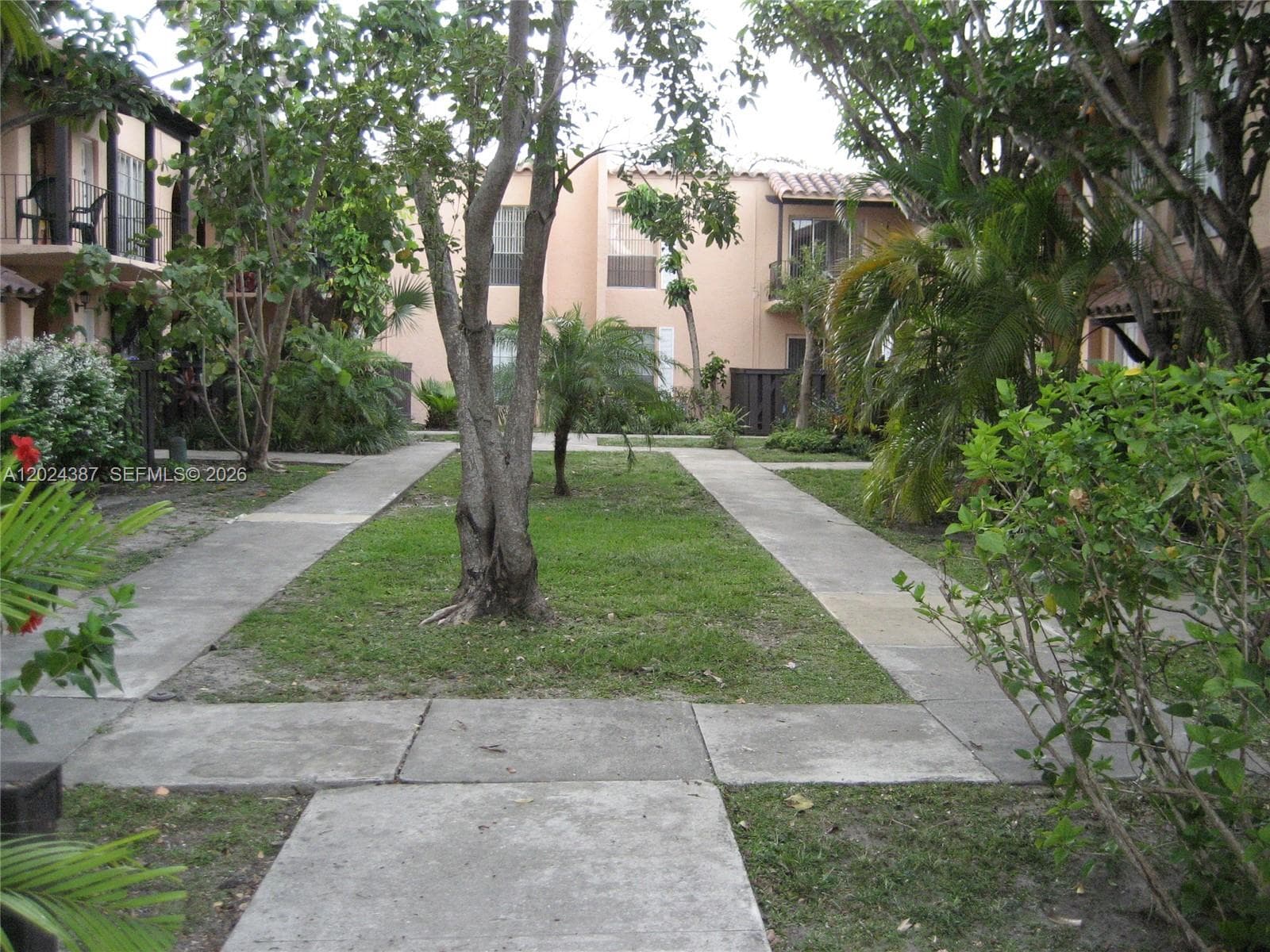 10806 N Kendall Dr # P-26, Miami, FL 33176 photo 3