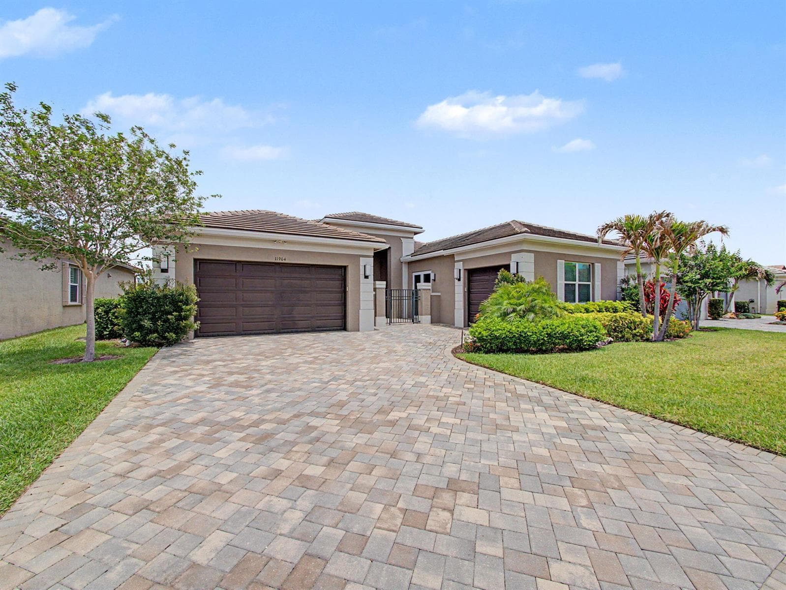 11904 SW Sailfish Isles Way, Port St. Lucie, FL 34987 photo 5