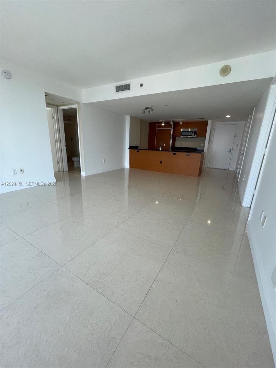 50 Biscayne Blvd # 2401, Miami, FL 33132 photo 5