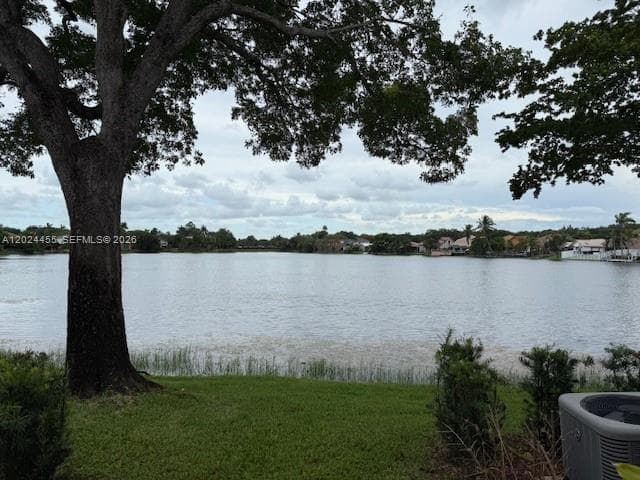 2856 Cambridge Ln, Cooper City, FL 33026 photo 2