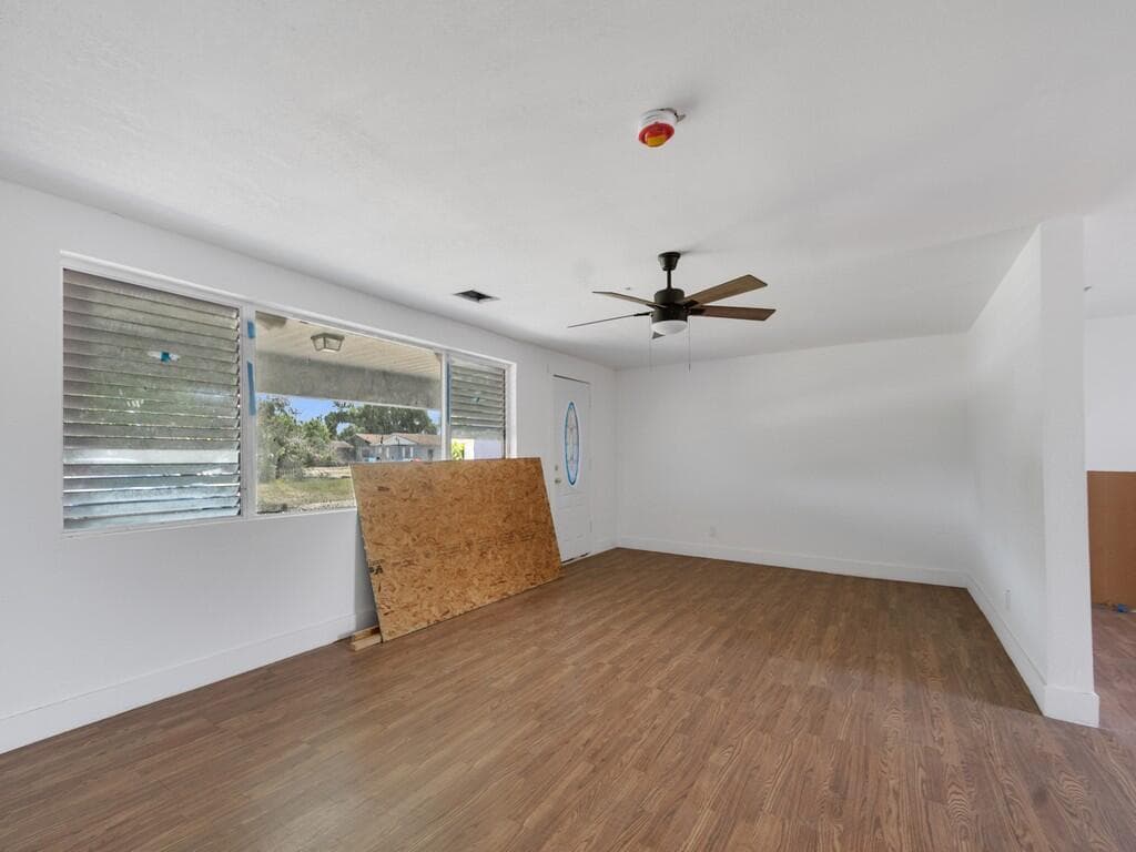 2556 44th Street, Vero Beach, FL 32967 photo 5