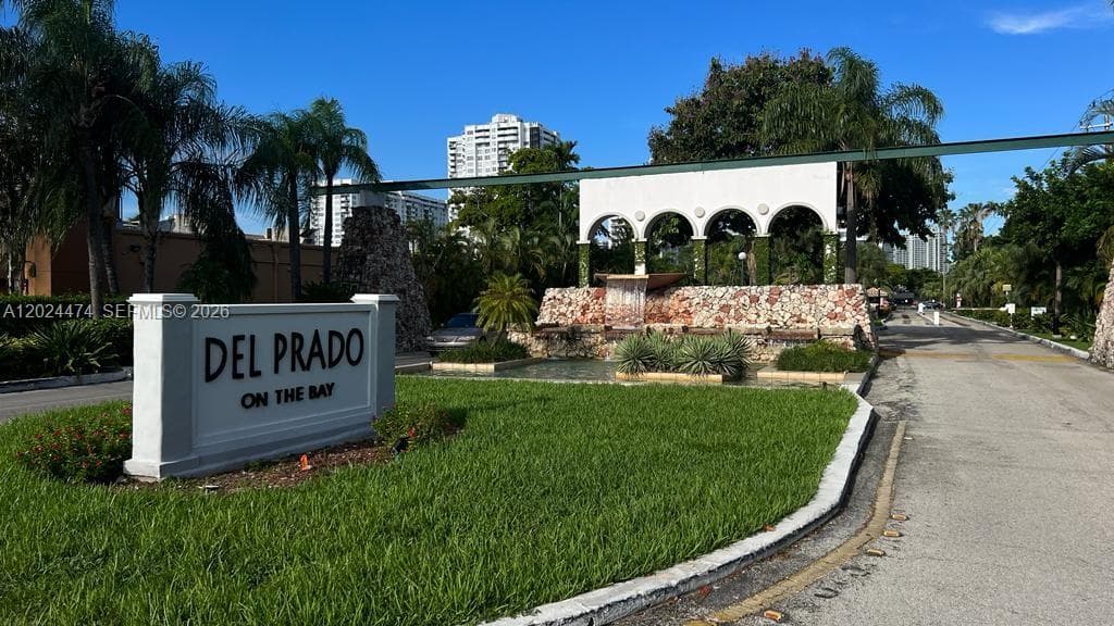 18061 Biscayne Blvd # 1404, Aventura, FL 33160 photo 2