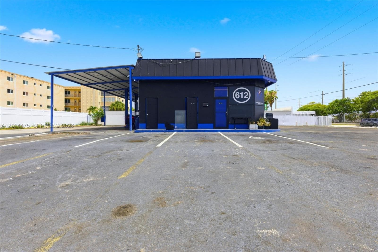 612 N Dixie Hwy, Hollywood, FL 33020 photo 3