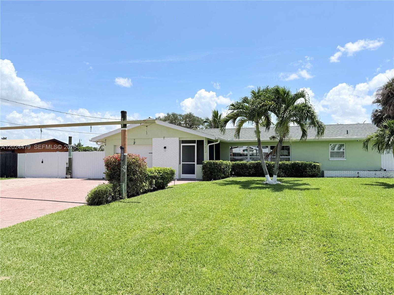 2212 Club House Rd, North Fort Myers, FL 33917 photo 2