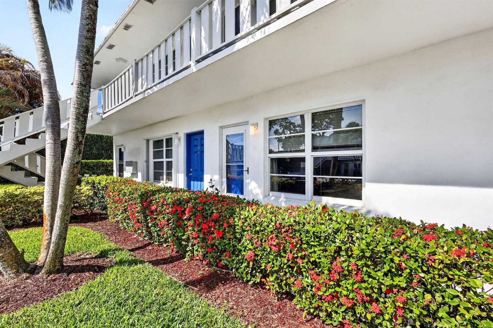 2929 SE Ocean Boulevard # M4, Stuart, FL 34996 photo 2