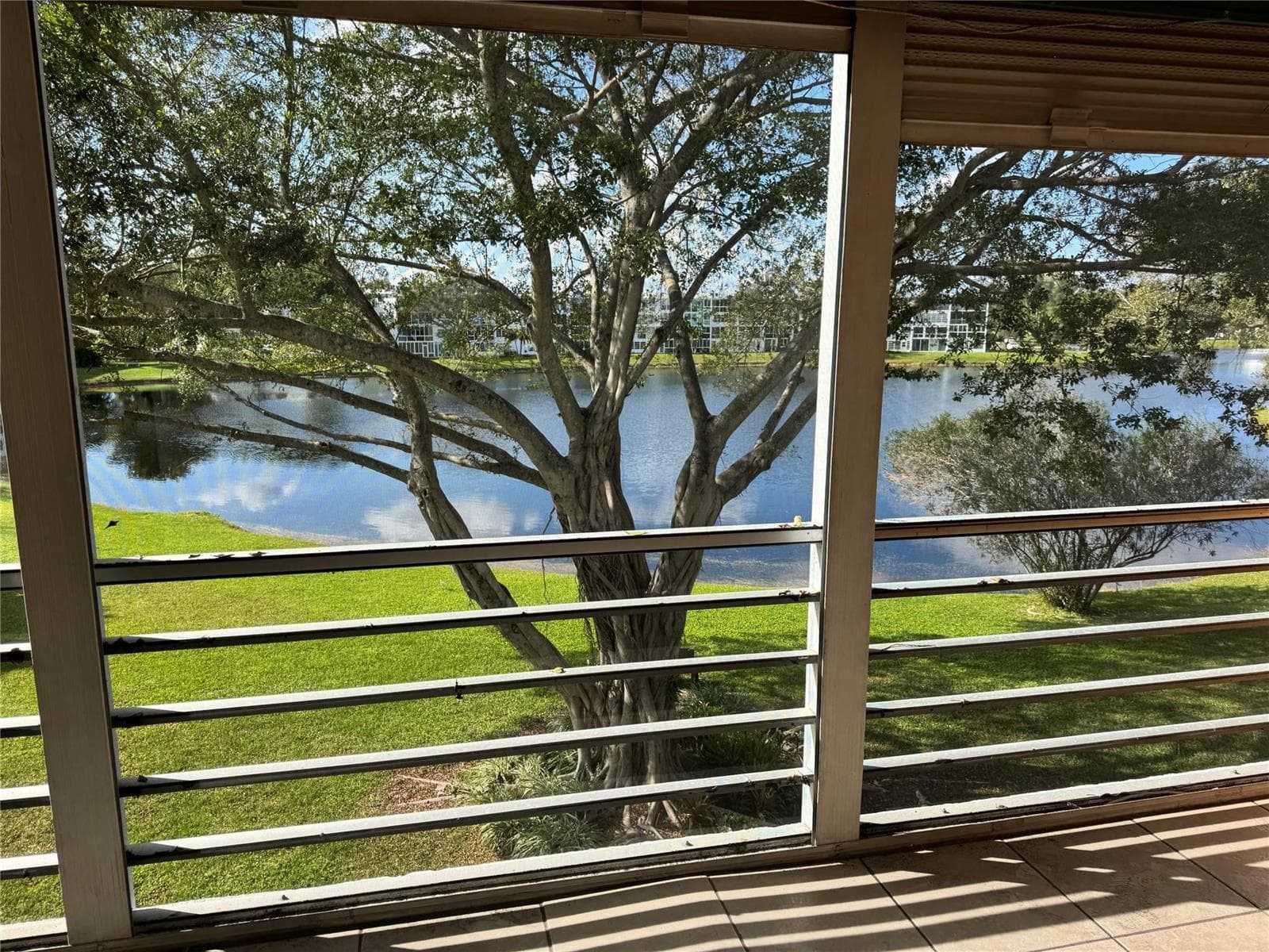 3058 Cambridge C # 3058, Deerfield Beach, FL 33442 photo 2