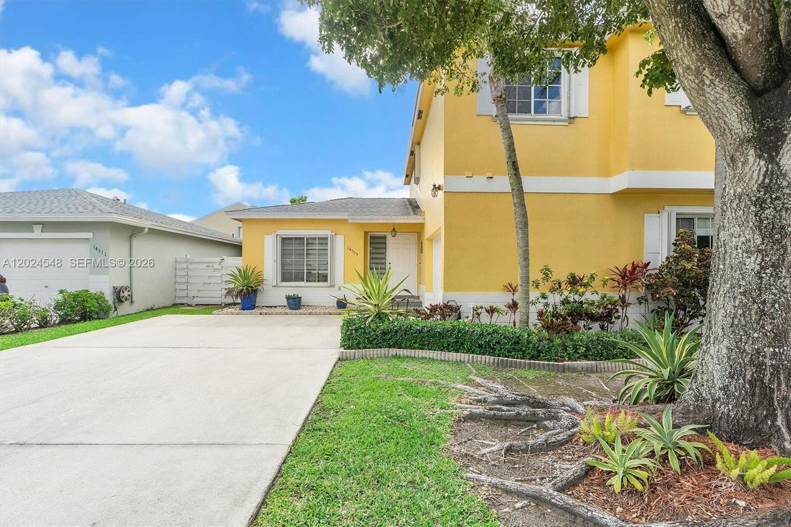 14515 SW 139th Ave Cir E, Miami, FL 33186 photo 2