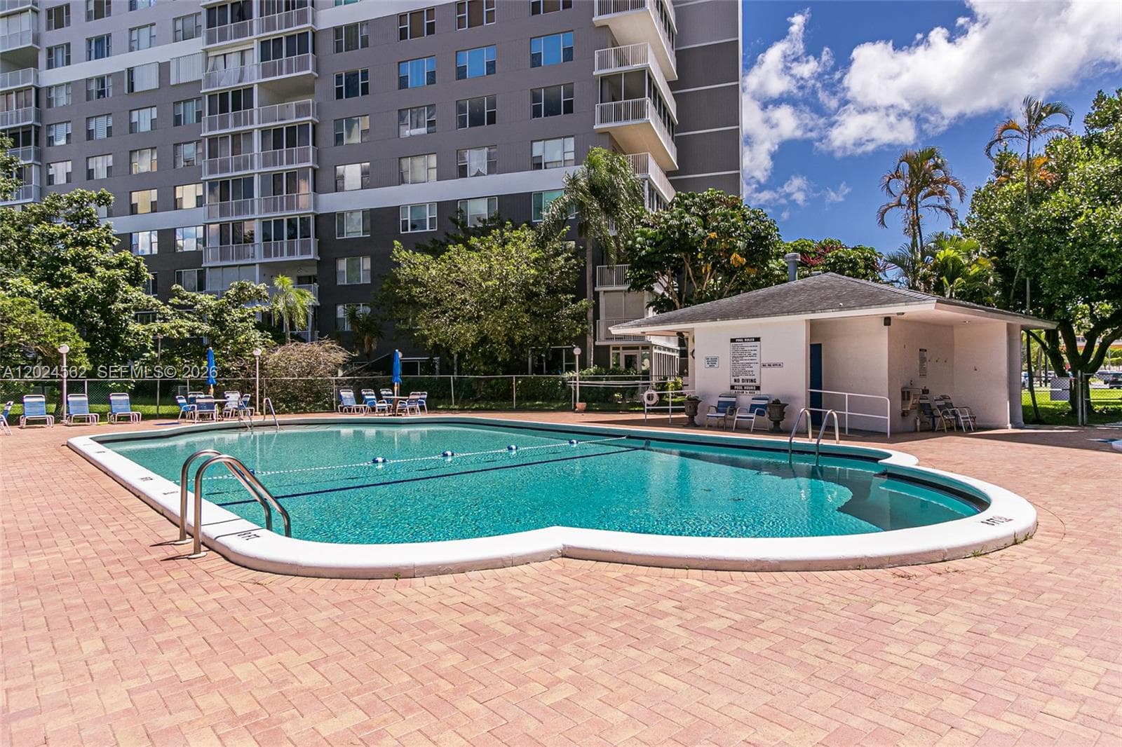 4001 Hillcrest Dr # 609, Hollywood, FL 33021 photo 5