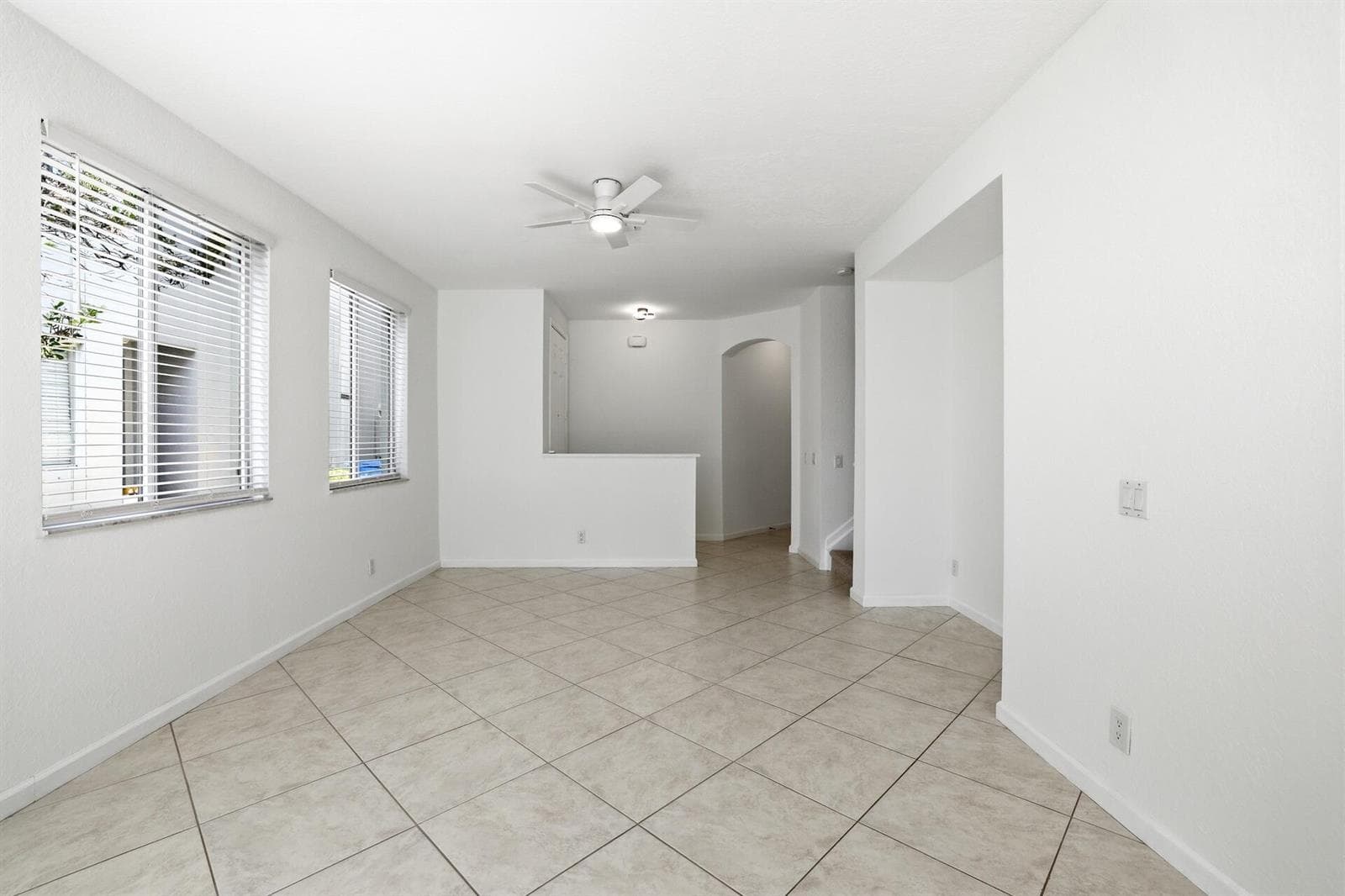 3068 Laurel Ridge Circle, Riviera Beach, FL 33404 photo 4
