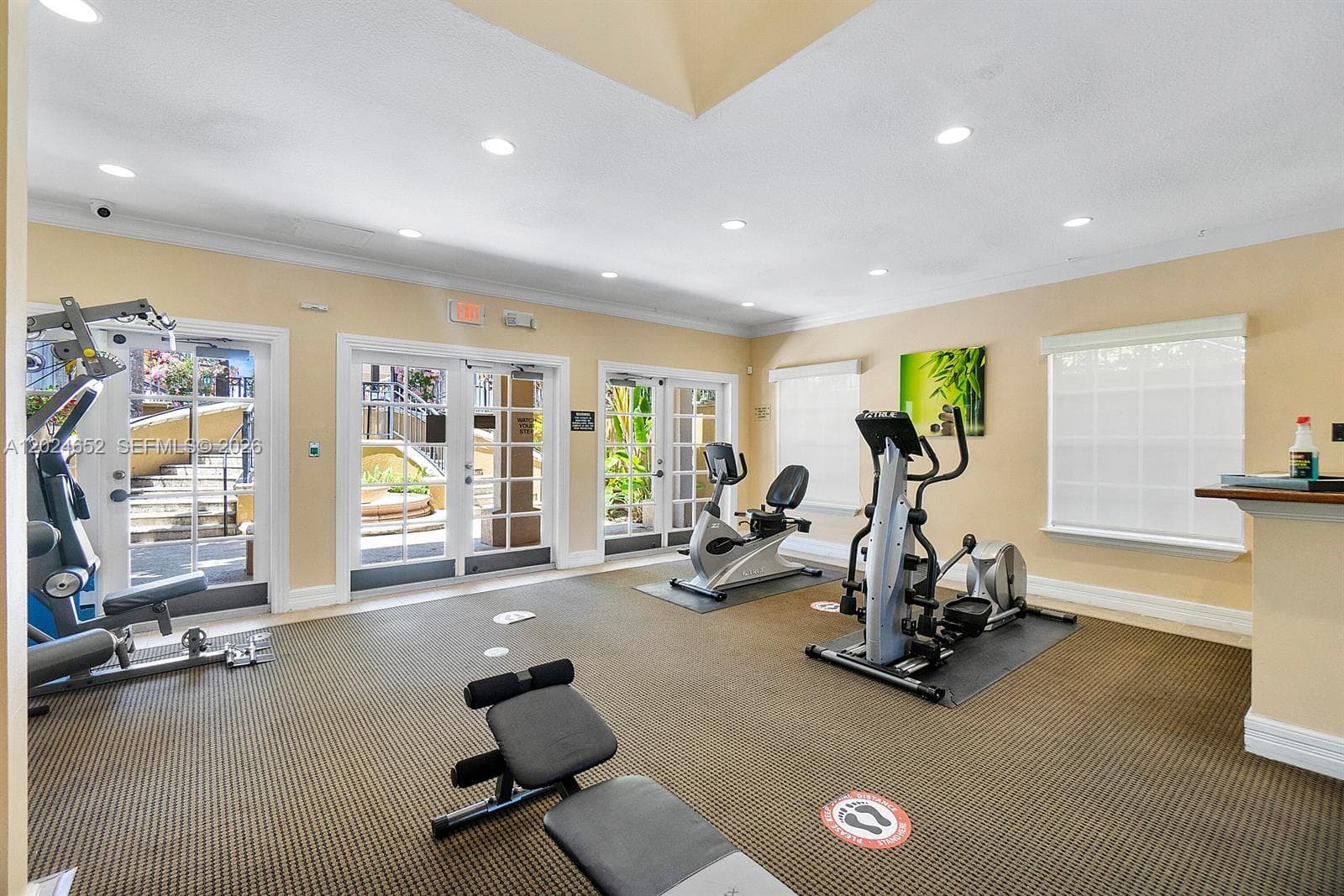2861 NE 185th St # 302, Aventura, FL 33180 photo 3