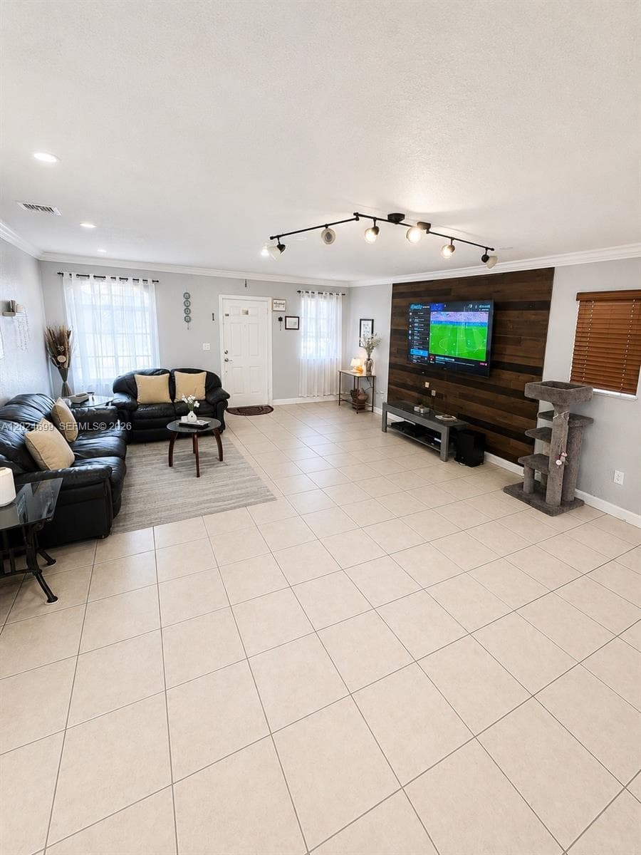 7305 NW 173rd Dr # 102, Hialeah, FL 33015 photo 3