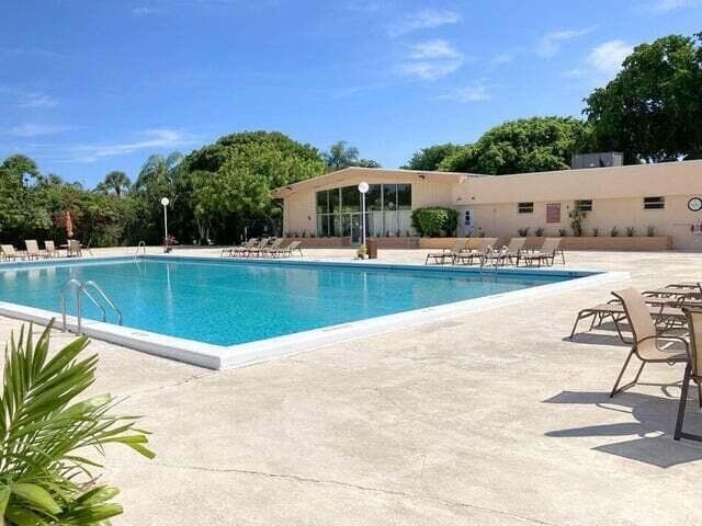 480 Executive Center Drive # 4a, West Palm Beach, FL 33401 photo 4