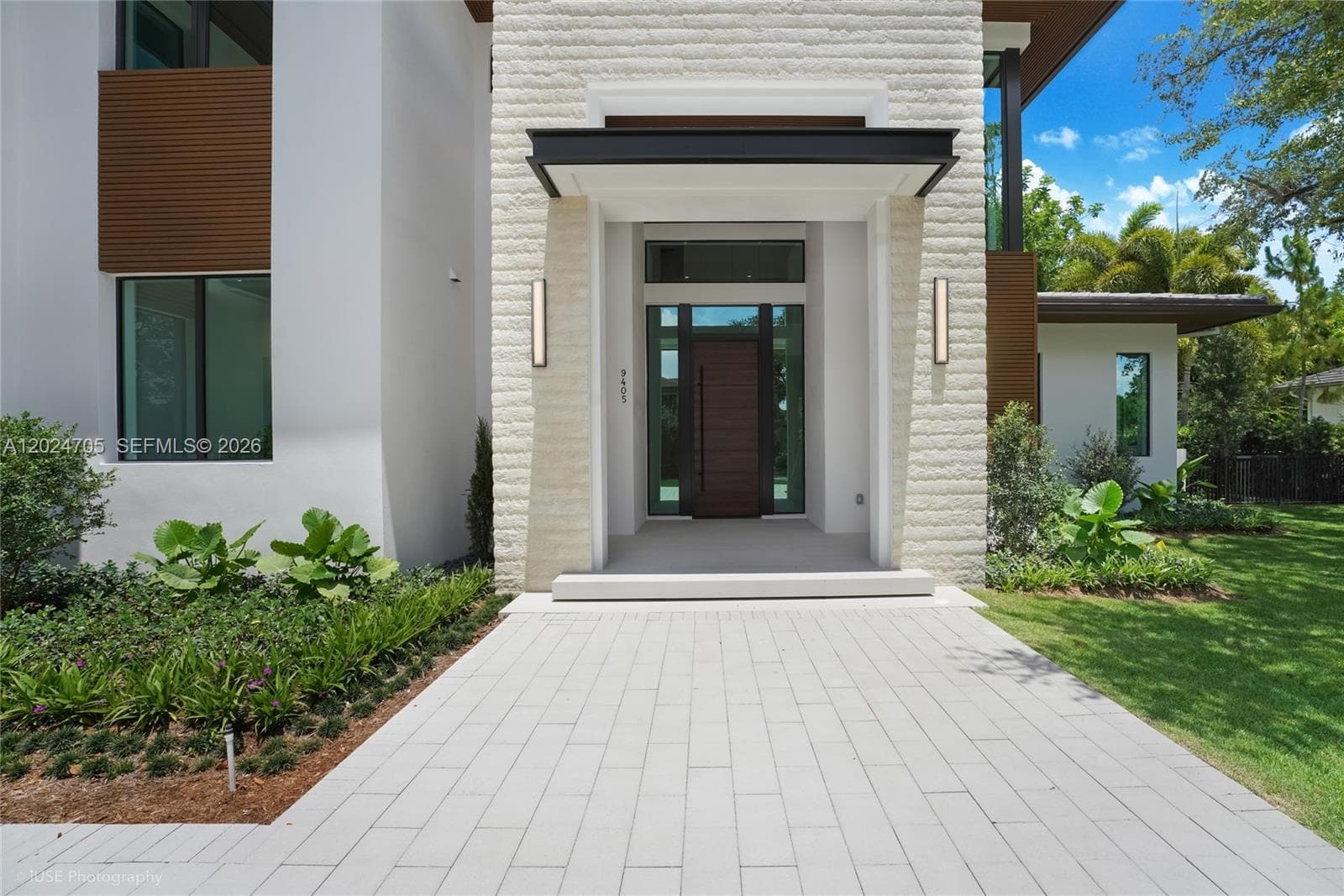9405 SW 72nd Ct, Pinecrest, FL 33156 photo 3