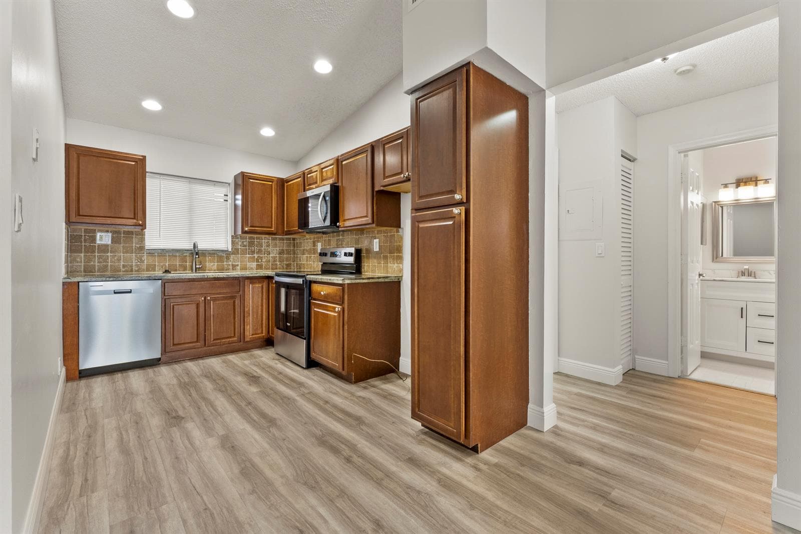 2900 Olivewood Terrace # 2010, Boca Raton, FL 33431 photo 3