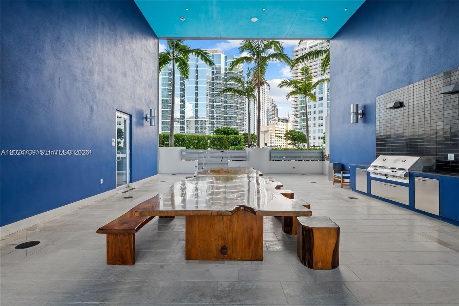 1300 Brickell Bay Dr # 1007, Miami, FL 33131 photo 2