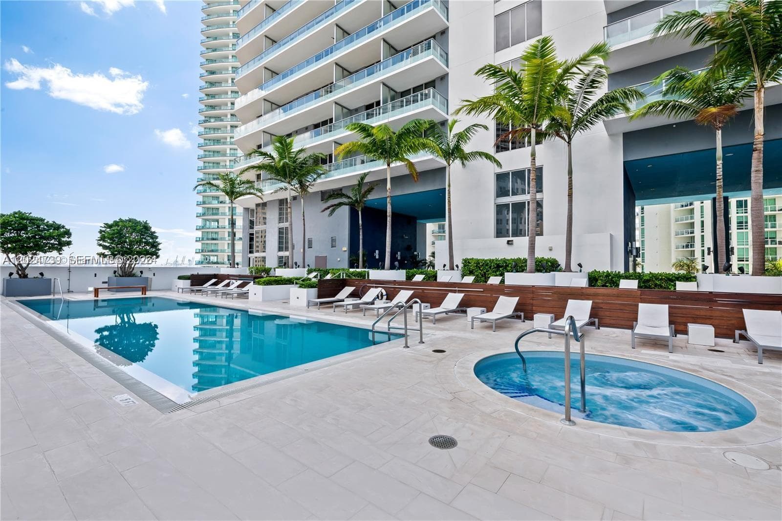 1300 Brickell Bay Dr # 1007, Miami, FL 33131 photo 3