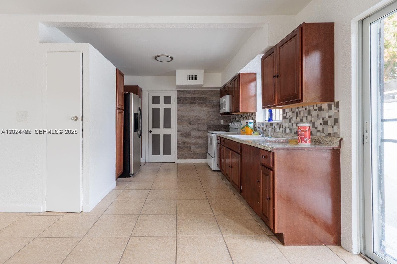 1301 NE 153rd St # 1301, North Miami Beach, FL 33162 photo 4