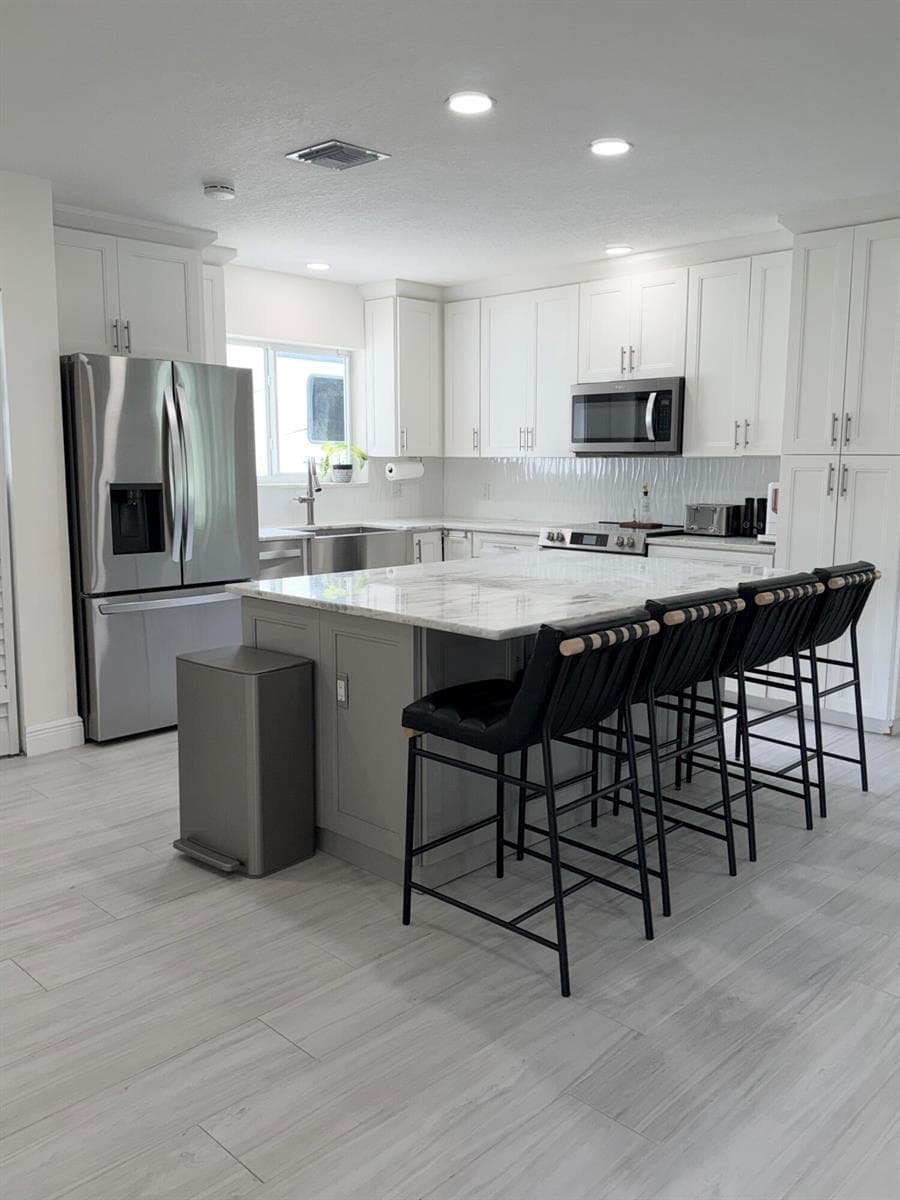 460 SW 55th Avenue, Plantation, FL 33317 photo 2