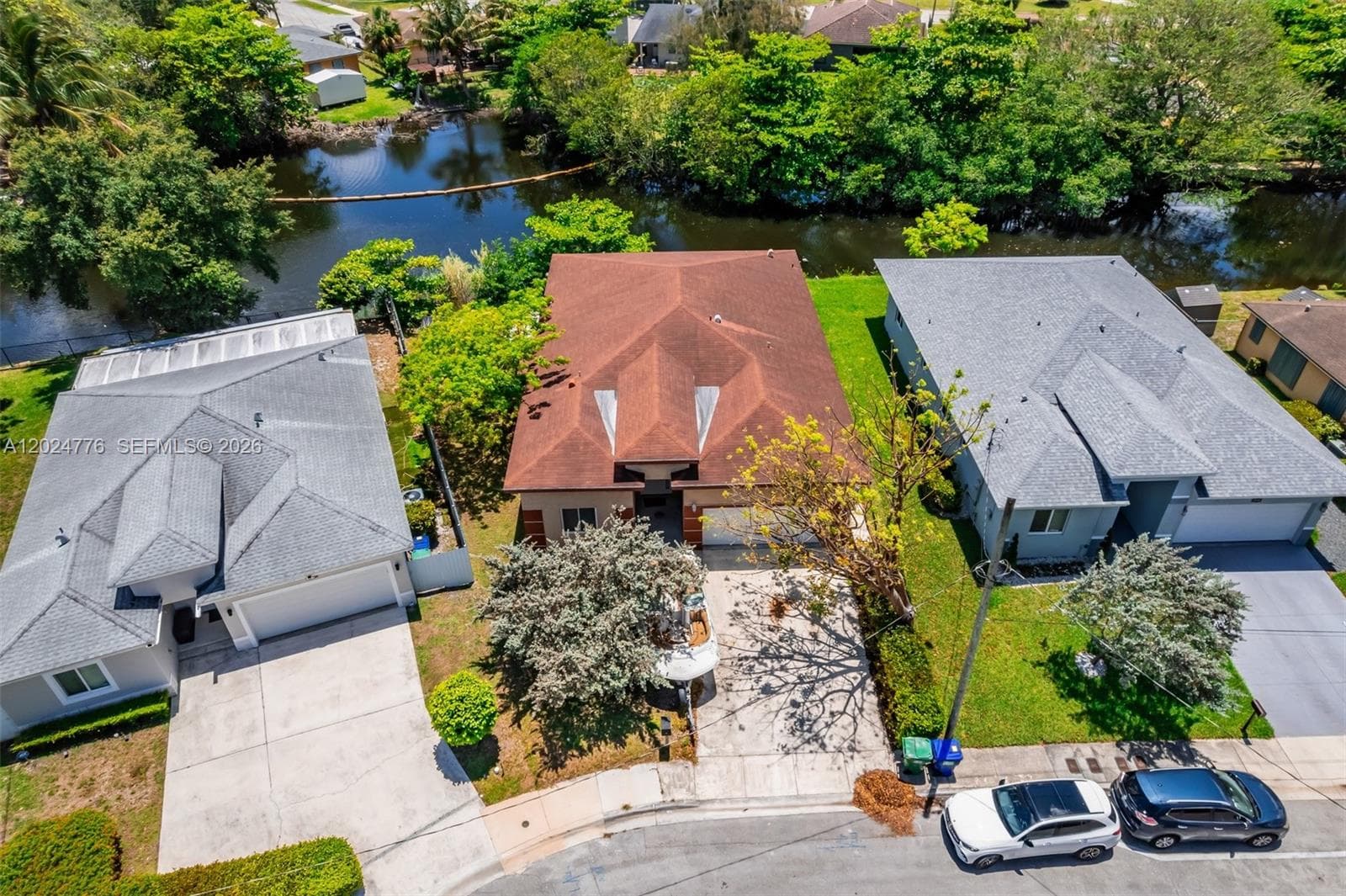 2804 Washington Dr, Fort Lauderdale, FL 33311 photo 2