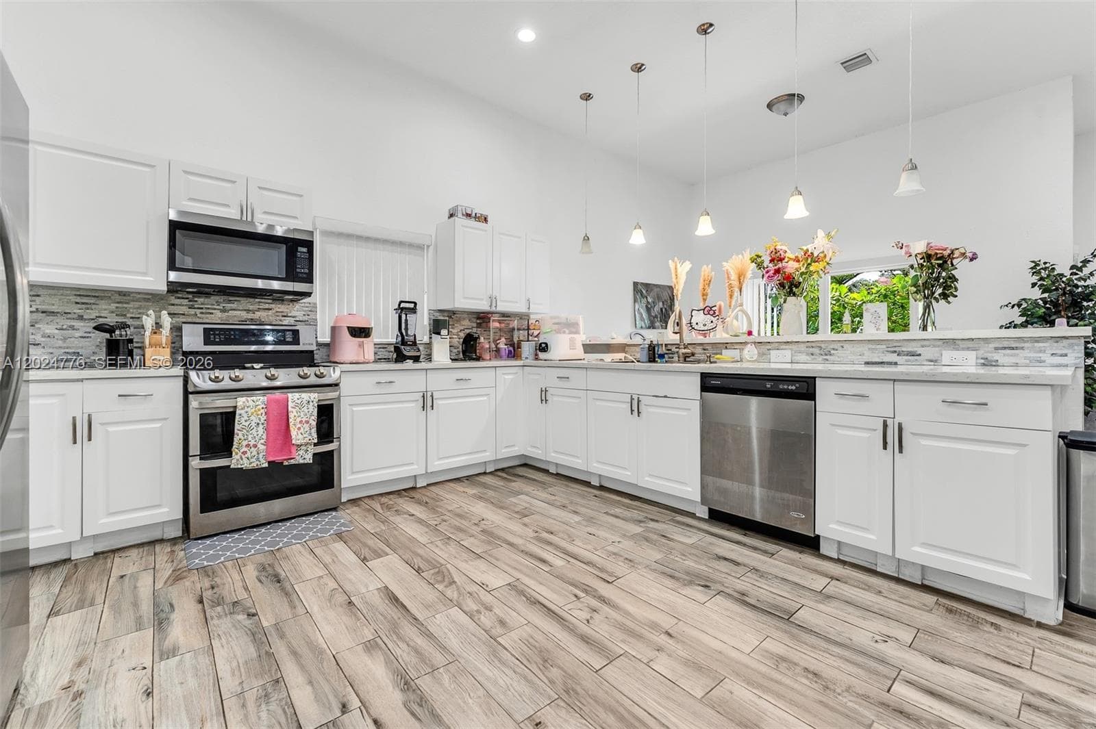 2804 Washington Dr, Fort Lauderdale, FL 33311 photo 4