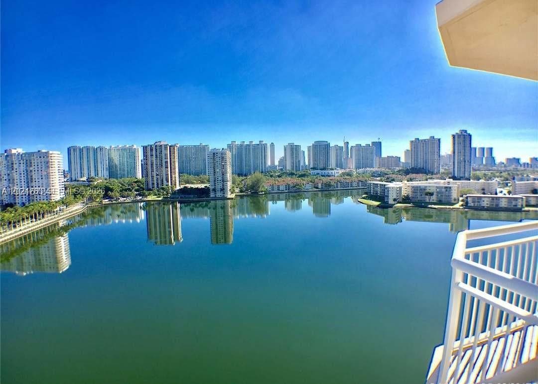 18081 Biscayne Blvd # 1904, Aventura, FL 33160 photo 4