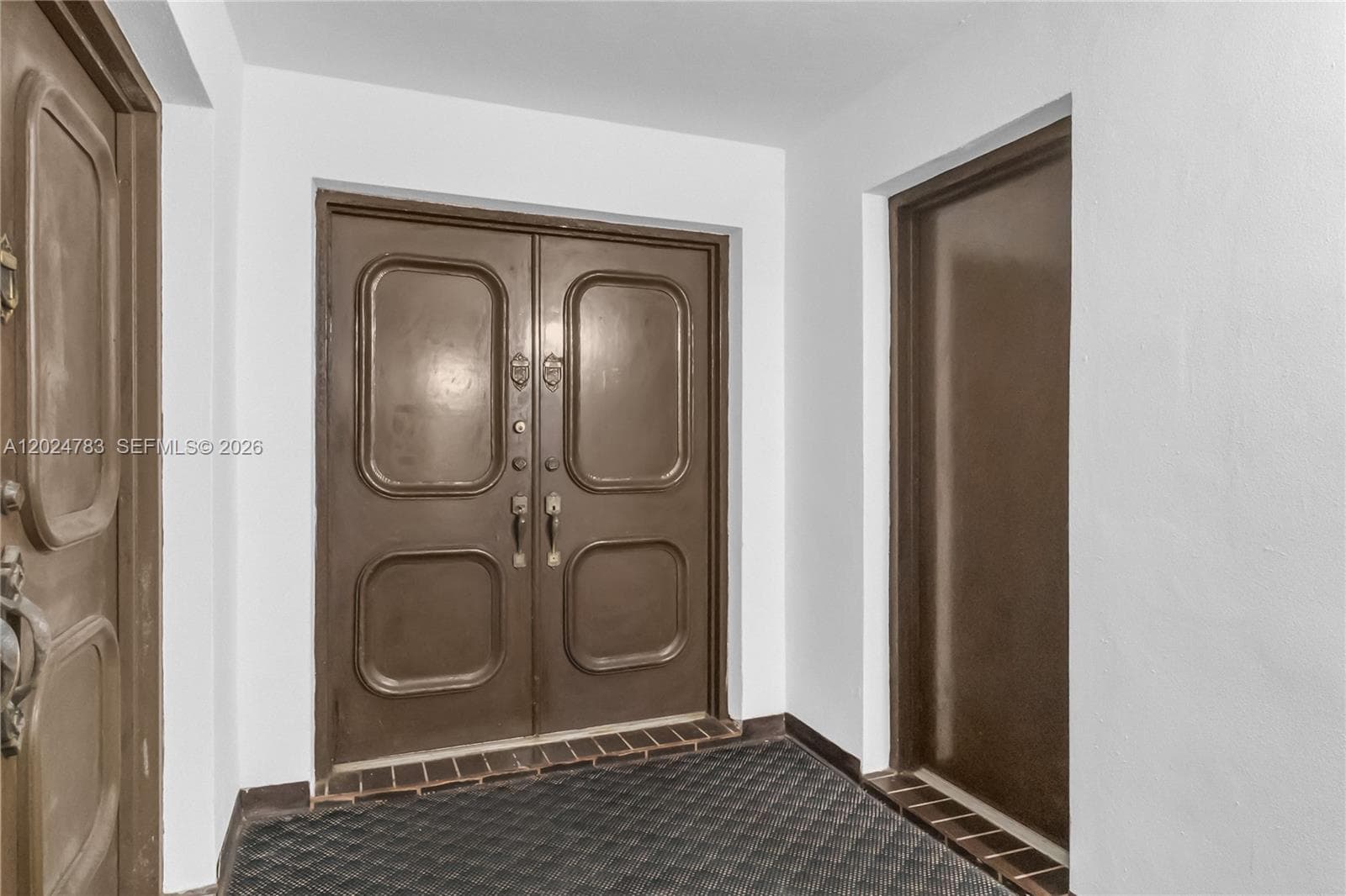 13951 Kendale Lakes Cir # 208A, Miami, FL 33183 photo 2
