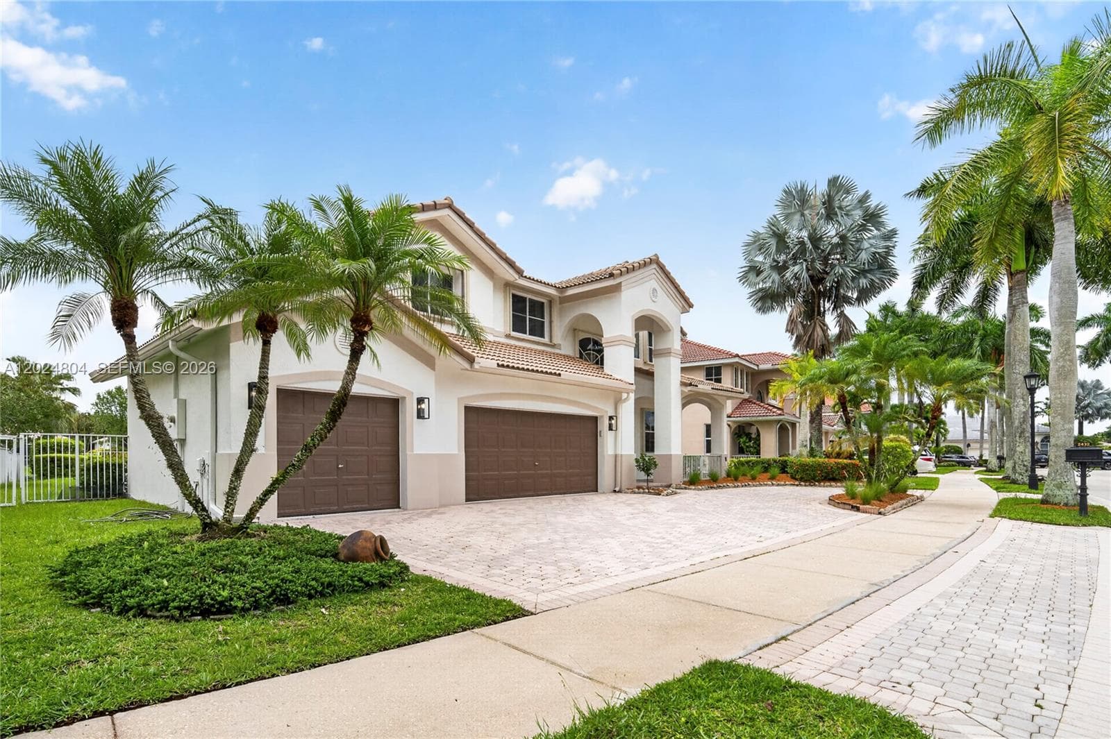 2432 Deer Creek Rd, Weston, FL 33327 photo 2