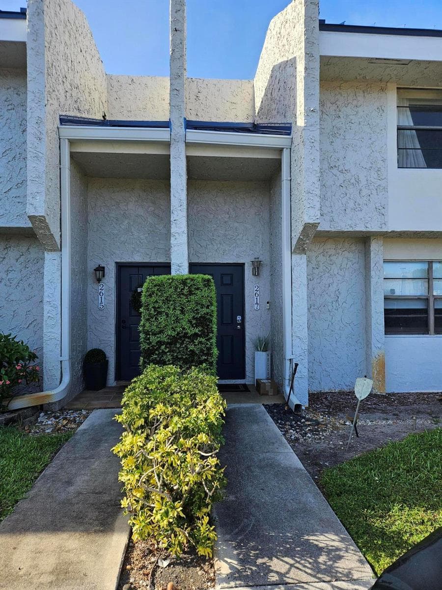 2617 N 40th Avenue, Hollywood, FL 33021 photo 2