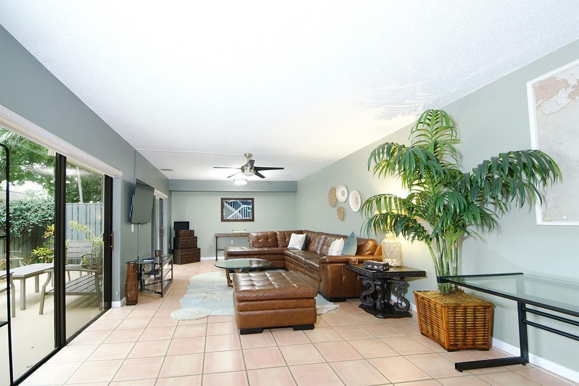 1700 Embassy Drive # 504, West Palm Beach, FL 33401 photo 2