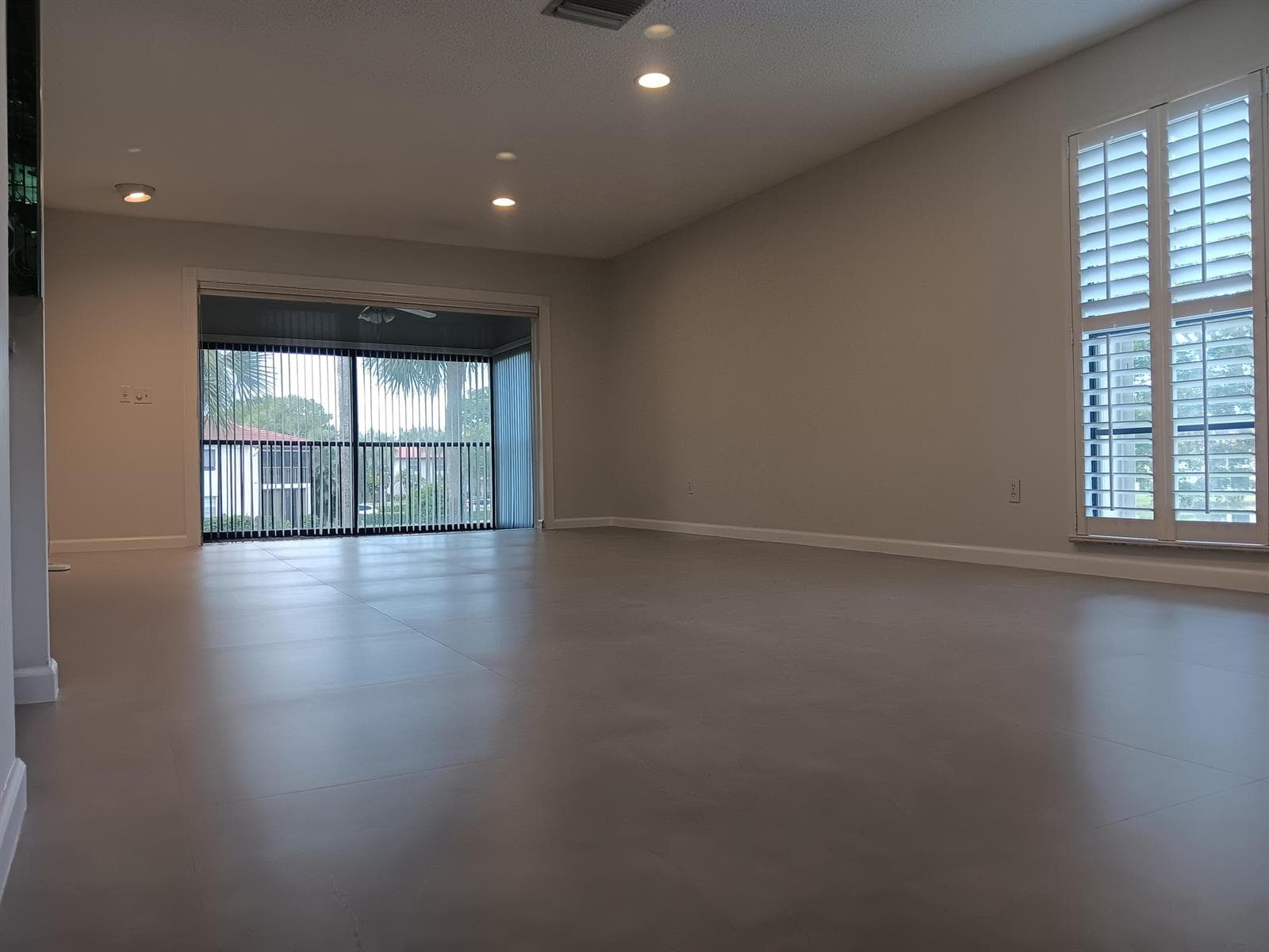 8045 Eastlake Drive # 1-g, Boca Raton, FL 33433 photo 2