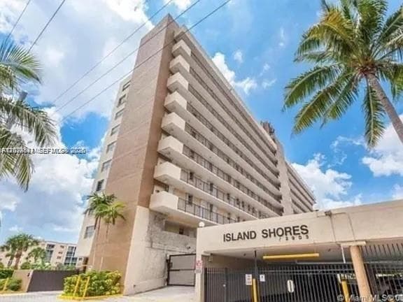 2903 N Miami Beach Blvd # 907, North Miami Beach, FL 33160 photo 3