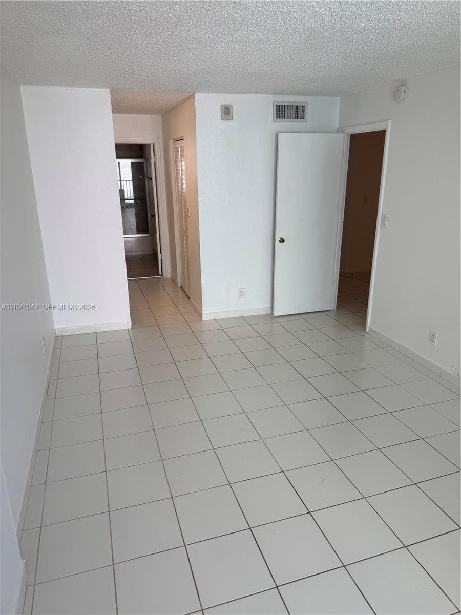 2903 N Miami Beach Blvd # 907, North Miami Beach, FL 33160 photo 5