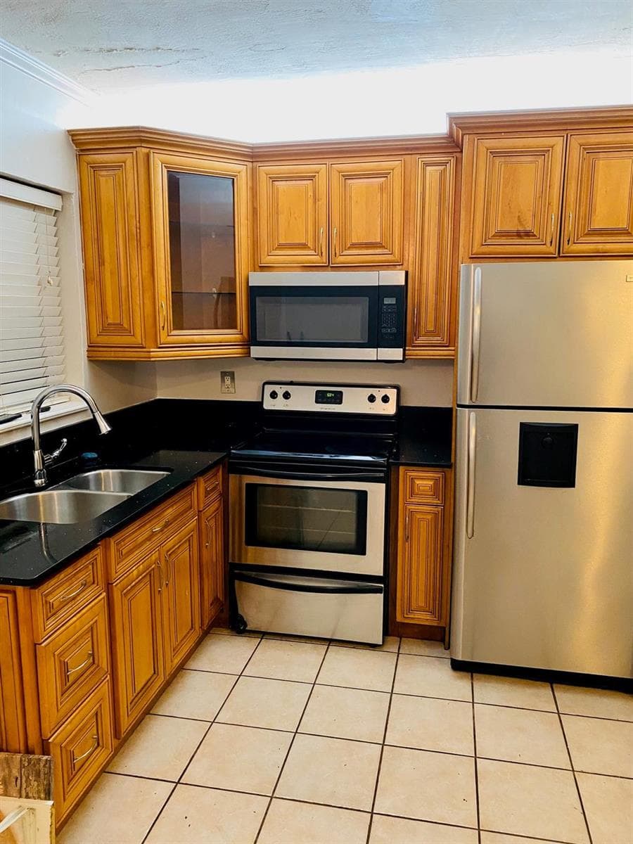 1301 N 12th Court # 12a, Hollywood, FL 33019 photo 2