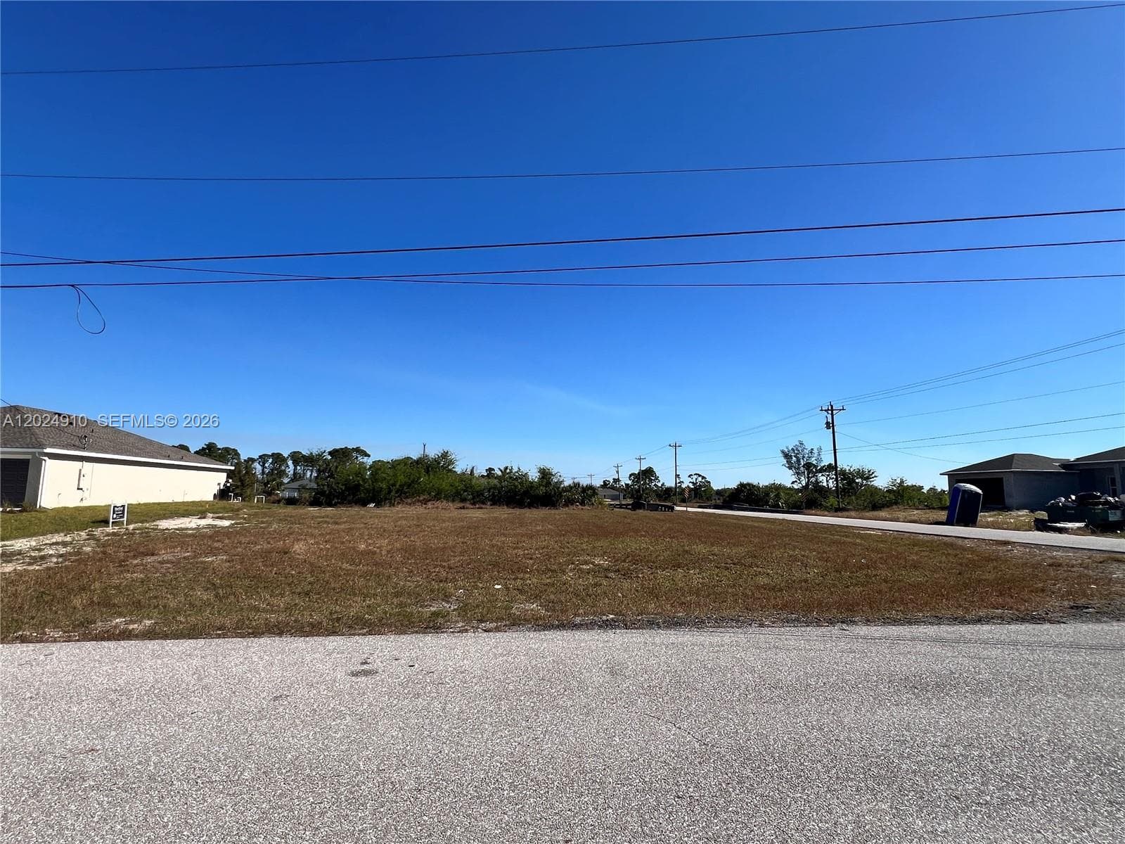 3239 NE 9 Avenue, Cape Coral, FL 33909 photo 4