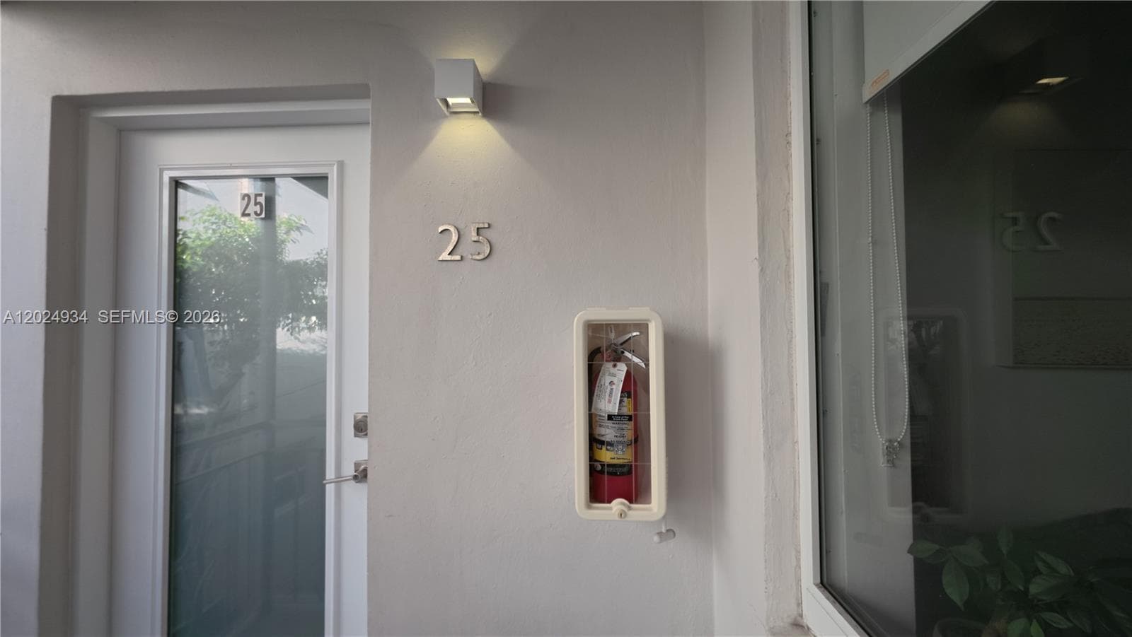 1035 Euclid Ave # 25, Miami Beach, FL 33139 photo 2