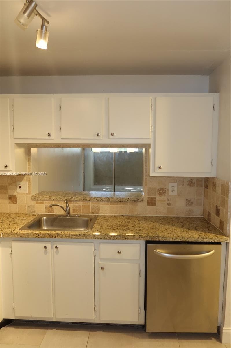 10835 SW 112th Ave # 113, Miami, FL 33176 photo 3