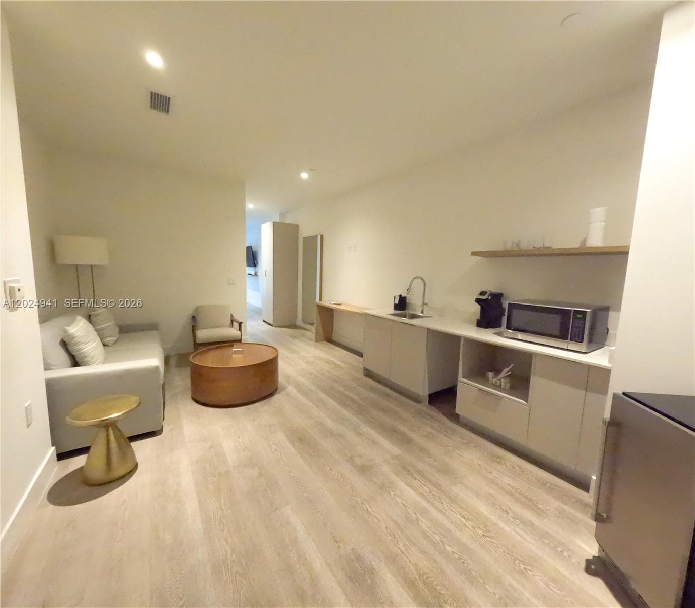 229 SW 9th St # 508, Miami, FL 33130 photo 2