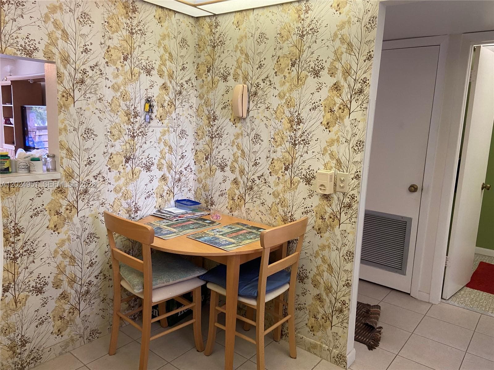 9581 Sunrise Lakes Blvd # 202, Sunrise, FL 33322 photo 5