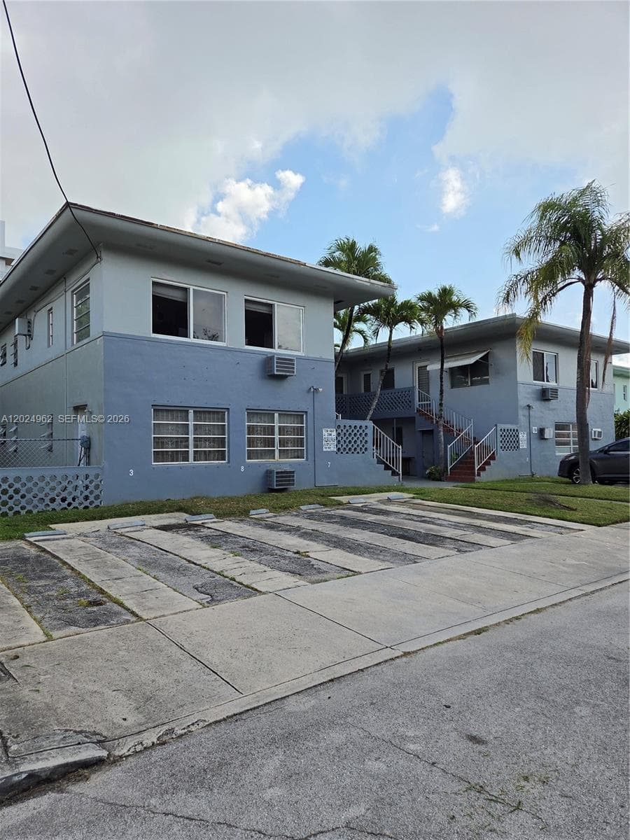 511 NE 82nd Ter, Miami, FL 33138 photo 2