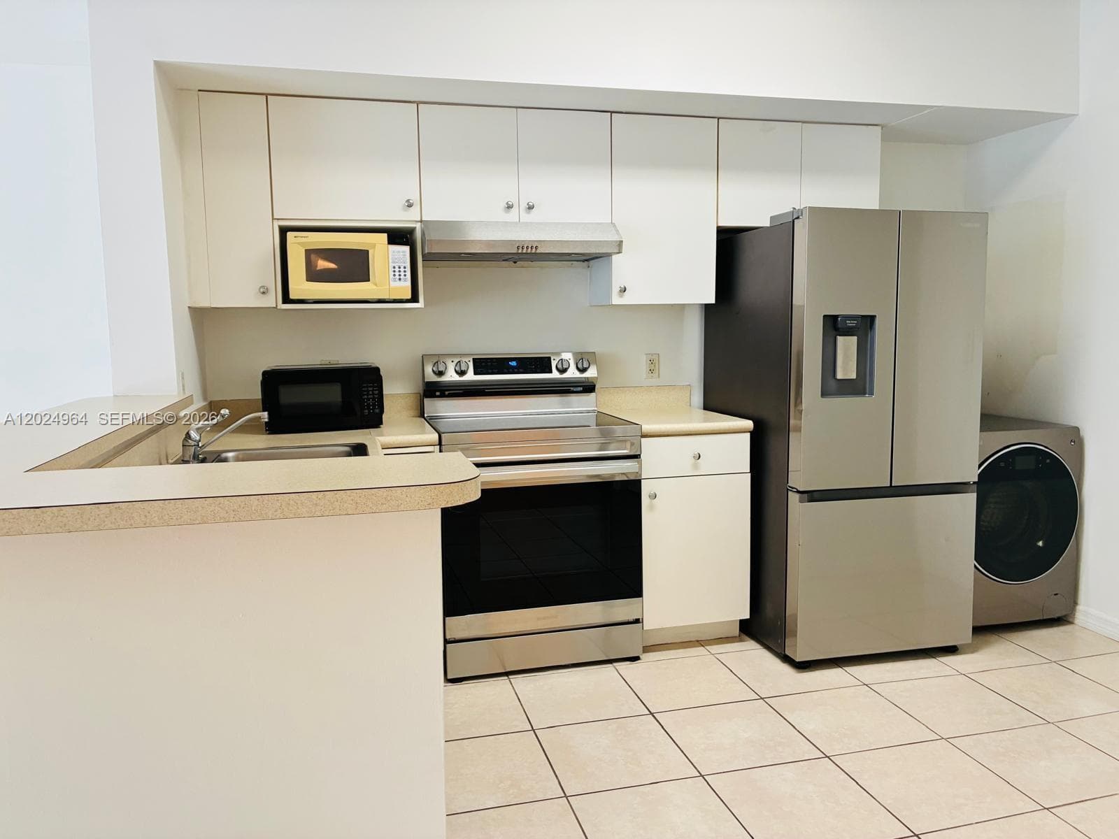 5085 NW 7th St # 909, Miami, FL 33126 photo 3