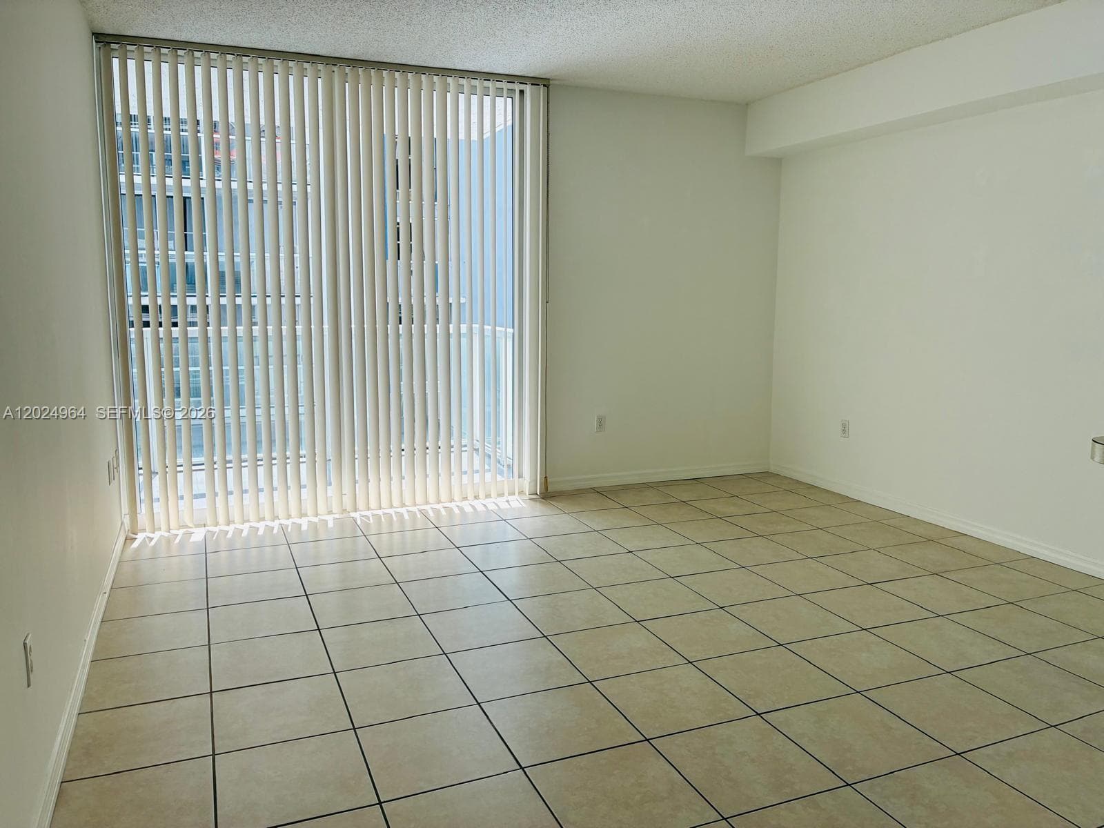 5085 NW 7th St # 909, Miami, FL 33126 photo 5