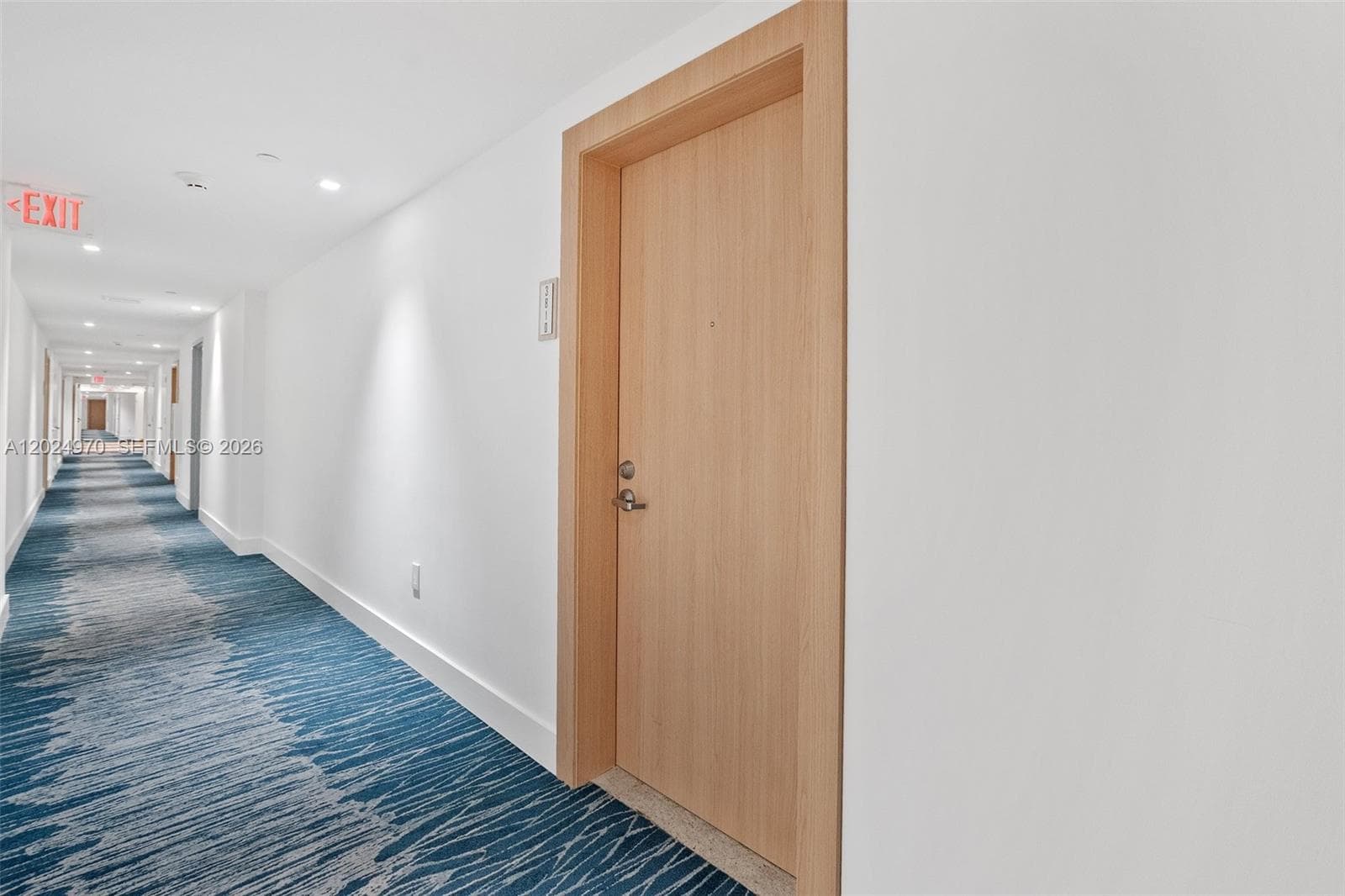 90 SW 3rd St # 3810, Miami, FL 33130 photo 5
