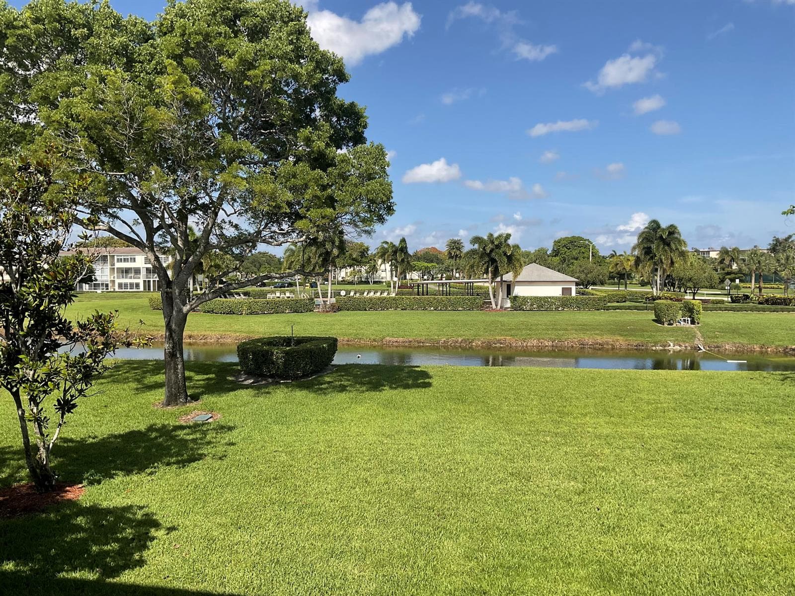 189 E Preston Way, Boca Raton, FL 33434 photo 4
