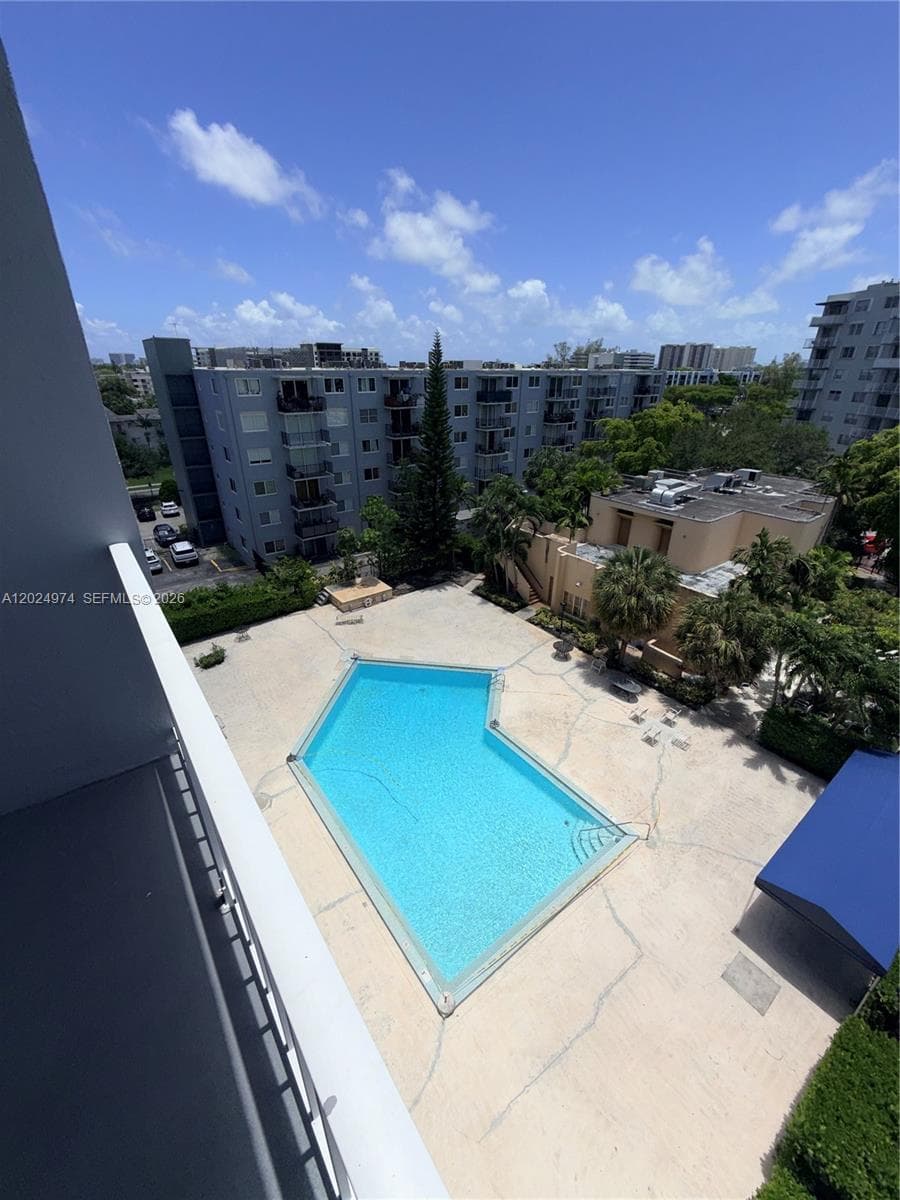 1470 NE 125th Ter # 605, North Miami, FL 33161 photo 3