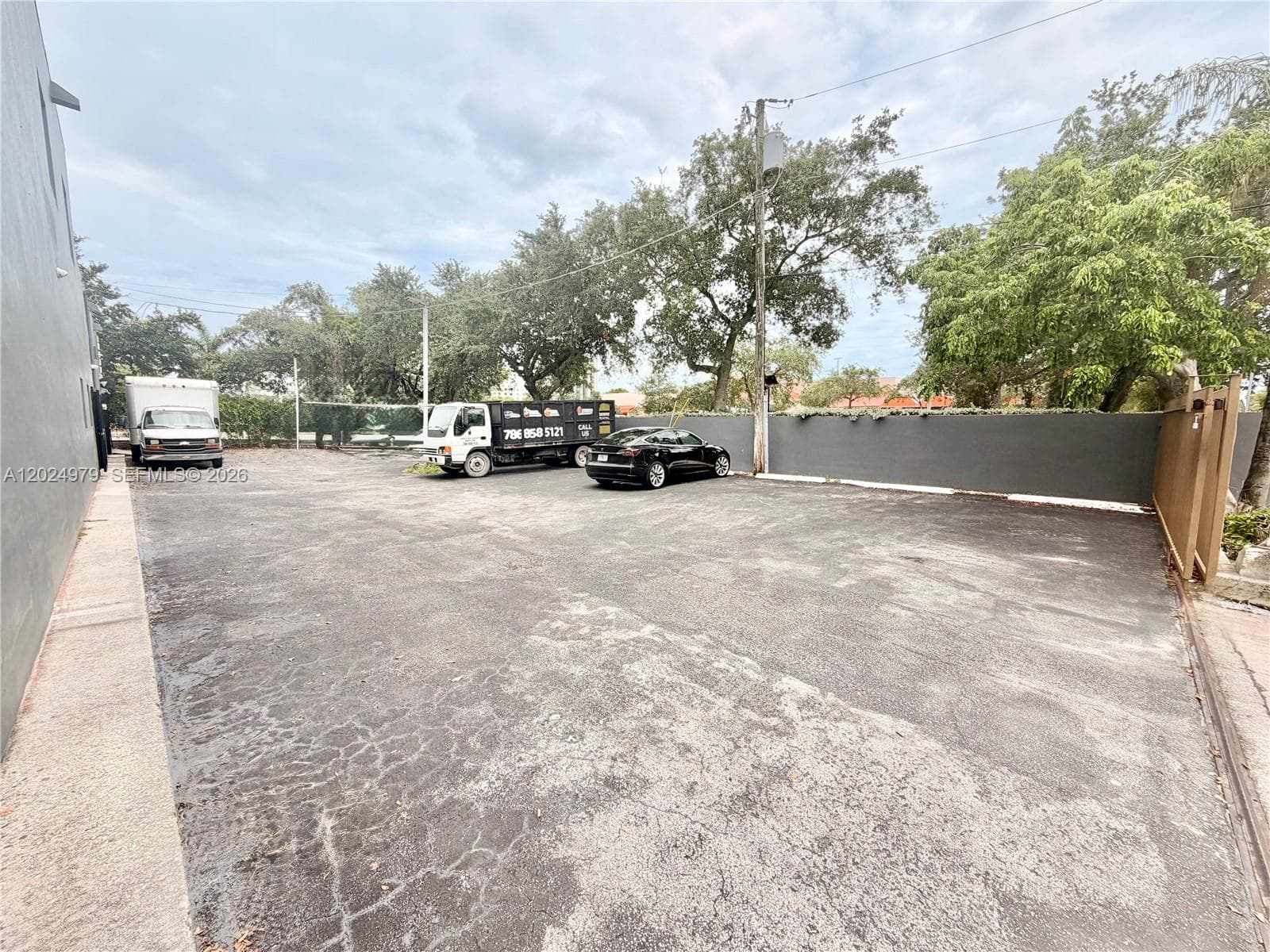 3080 SW 8th St, Miami, FL 33135 photo 5