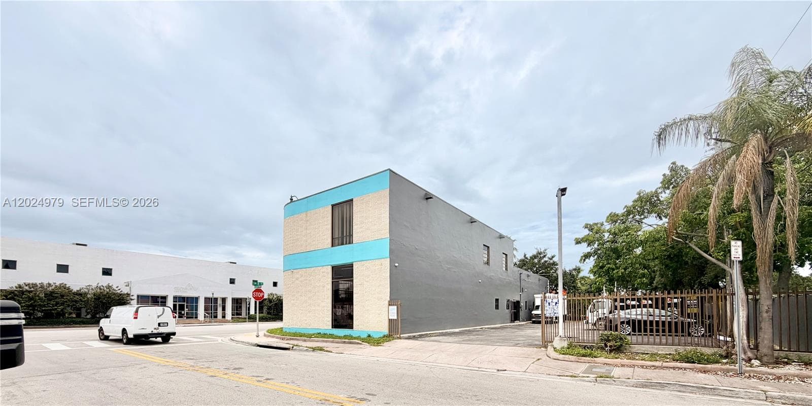 3080 SW 8th St, Miami, FL 33135 photo 4