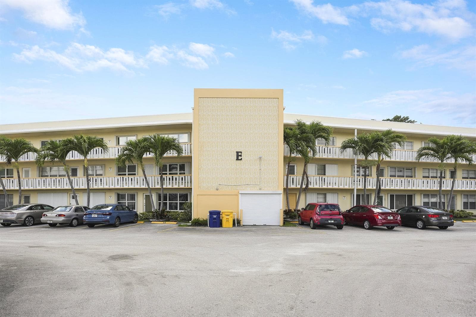 210 Wellington E, West Palm Beach, FL 33417 photo 3