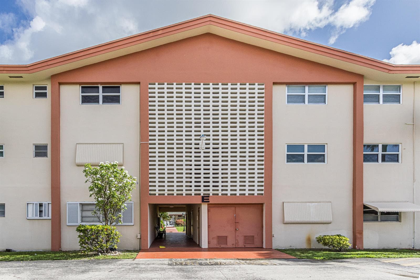 5300 Washington Street # E208, Hollywood, FL 33021 photo 3
