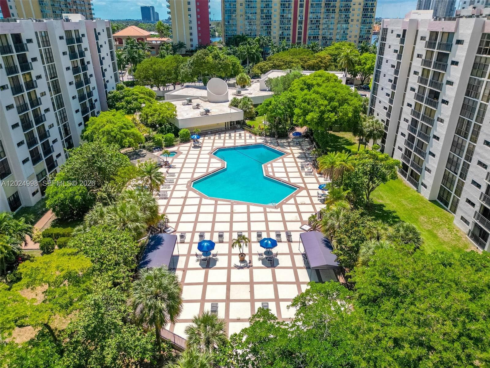 17011 N Bay Rd # 417, Sunny Isles Beach, FL 33160 photo 5