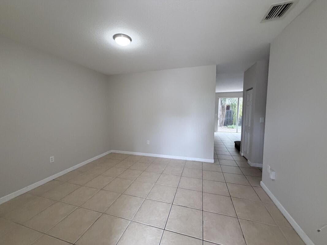 933 NE 42nd Avenue, Homestead, FL 33033 photo 3